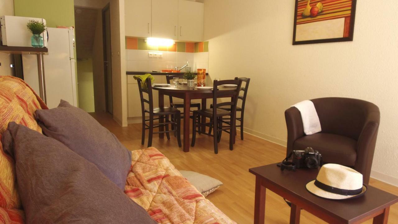 Vvf Sud Aveyron Hotel Brusque Ngoại thất bức ảnh